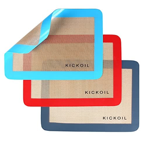 Small Silicone Baking Mats Quarter Sheet Non Stick Reusable Silicone Oven Liners, BPA Free, Food Grade Baking Mats for Cookies, Macarons Bread & Pastry, Toaster Pad Set of 3 Pack 11.6'' x 8.5''